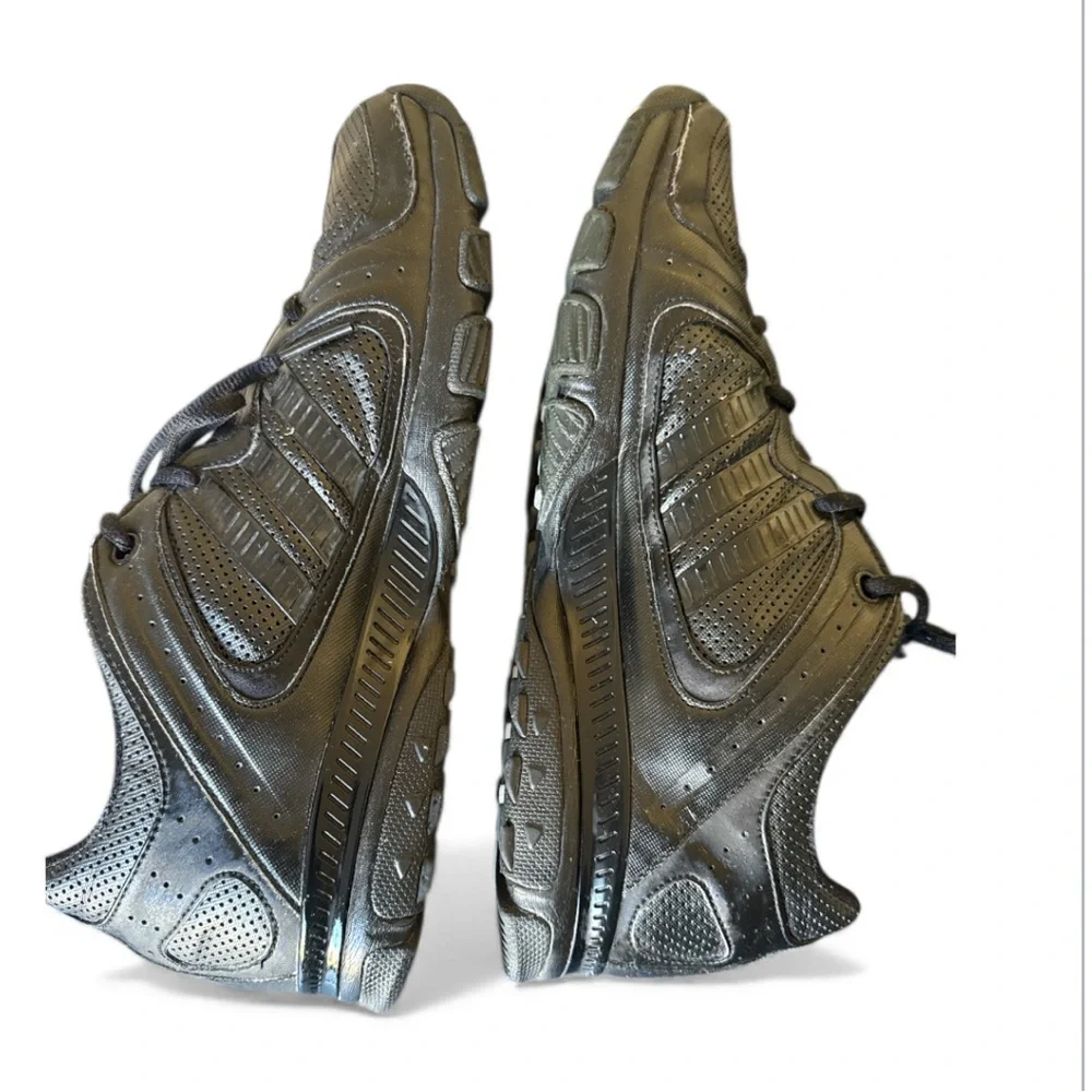 Adidas Men's Black Athletic Sneakers